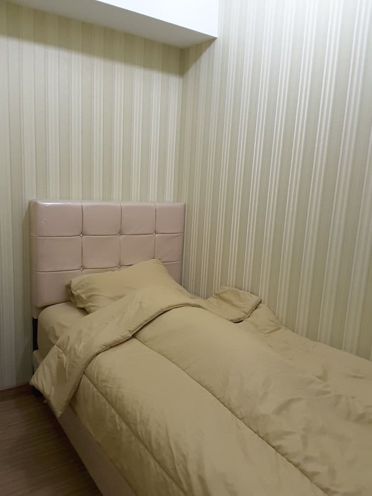 Green Lake View Luxury Apartment by Indah