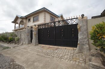 X-Class Guesthouse by BWHospitality