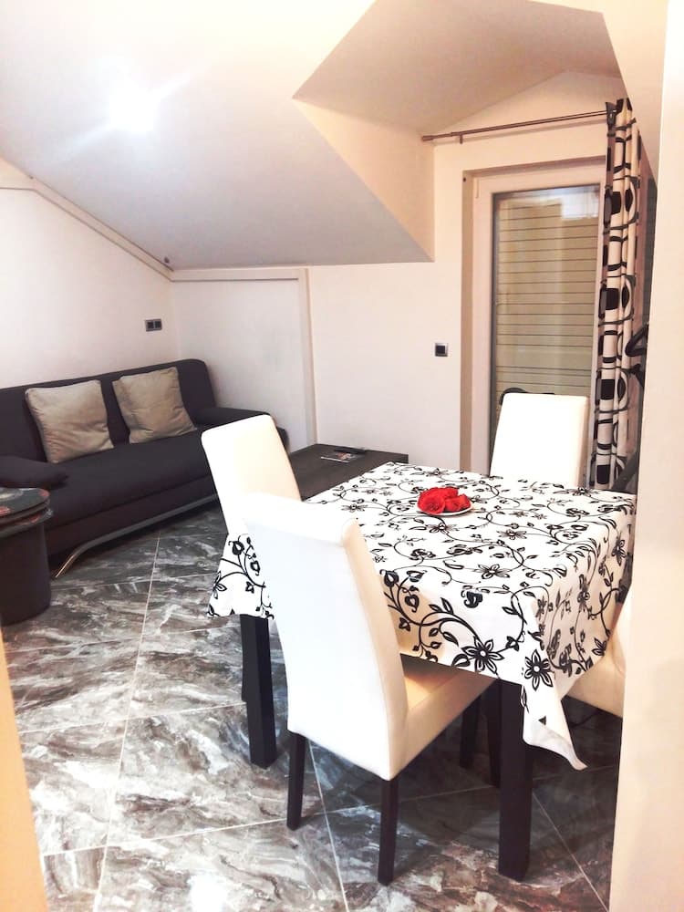 Apartments Martinovic