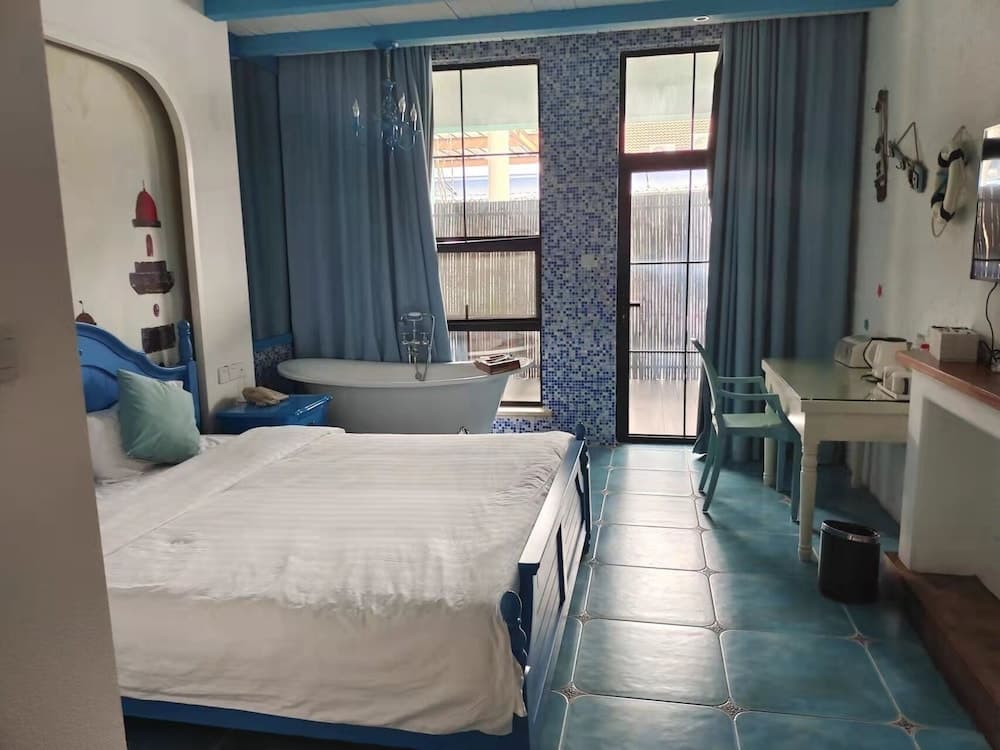 Dreamhouse Theme Hotel