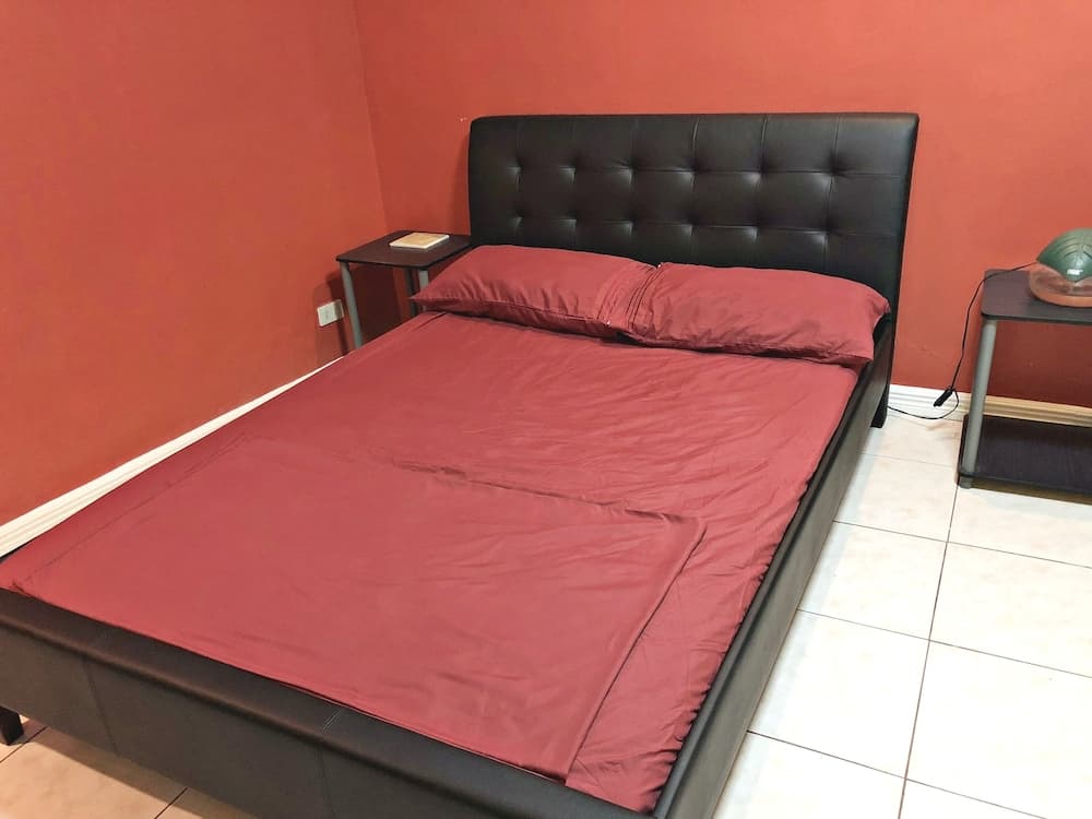 Kalayaan Transient House