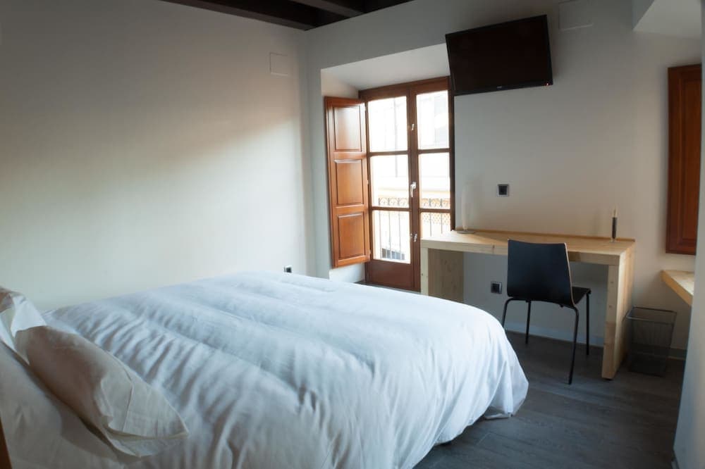 El Encanto Hotel & Cafetería