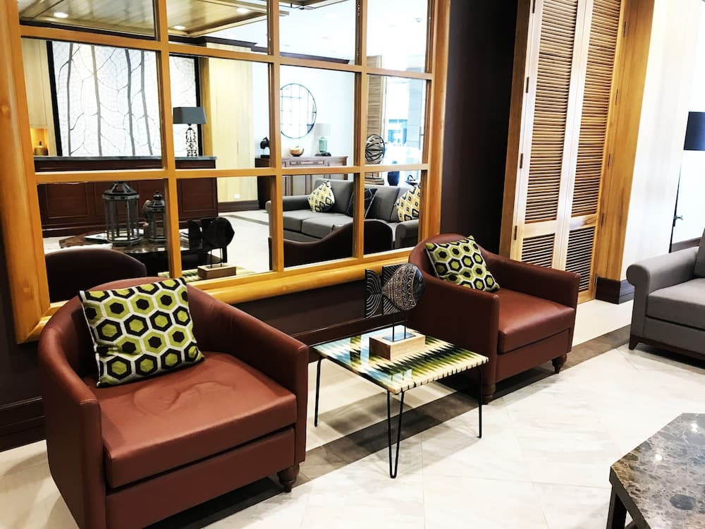 Cedar Peak Condo near Session Road