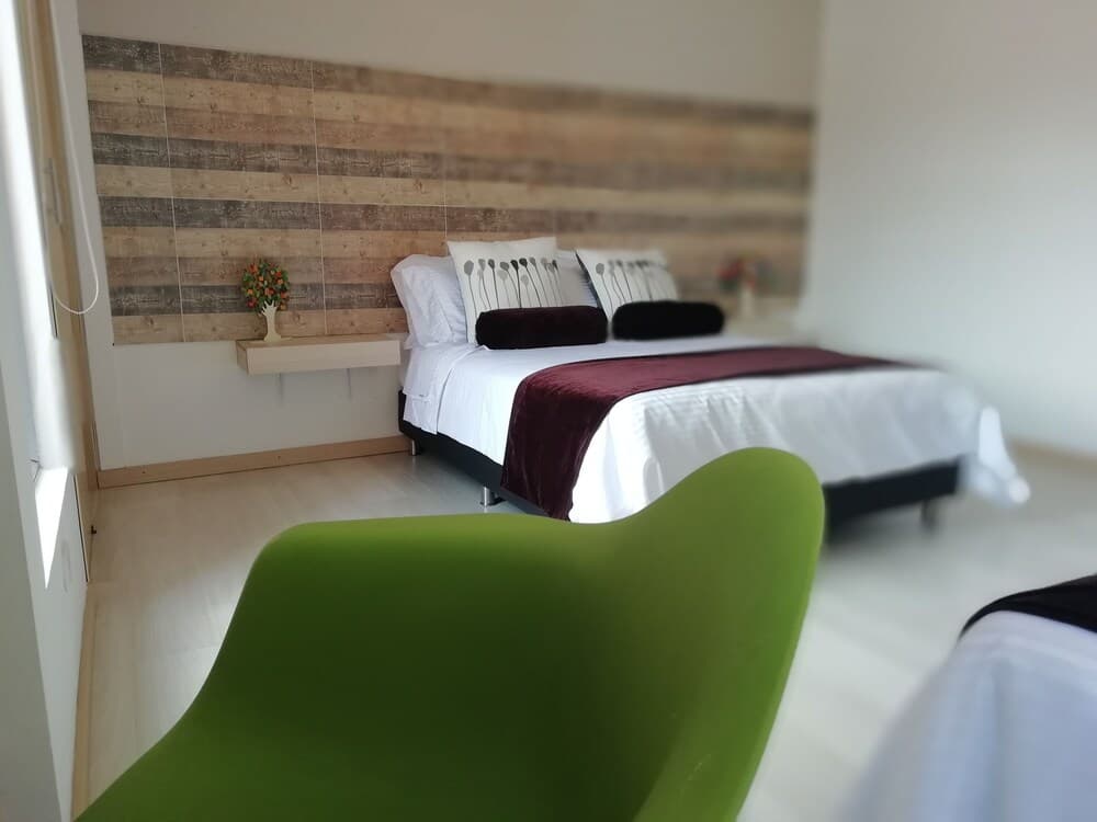 Apartasuites Laureles Cmc