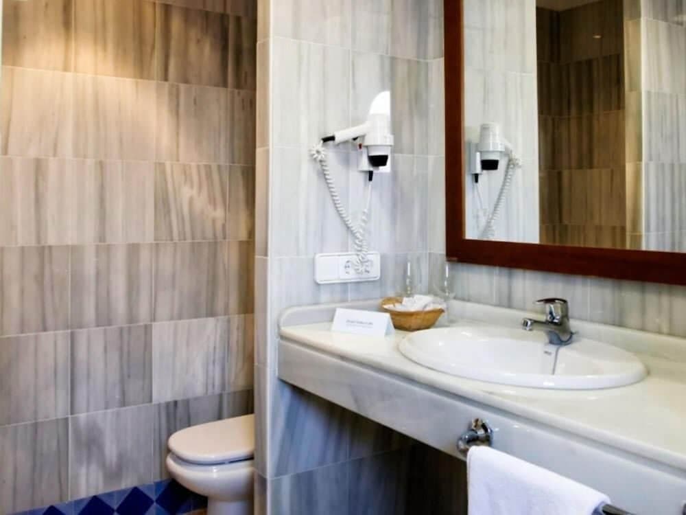 Hospedería Doña Lola Zahara