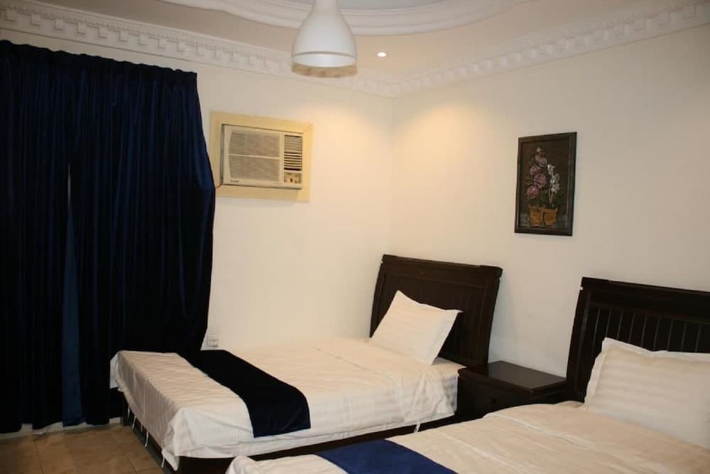 Thee Mar Hotel Apartments