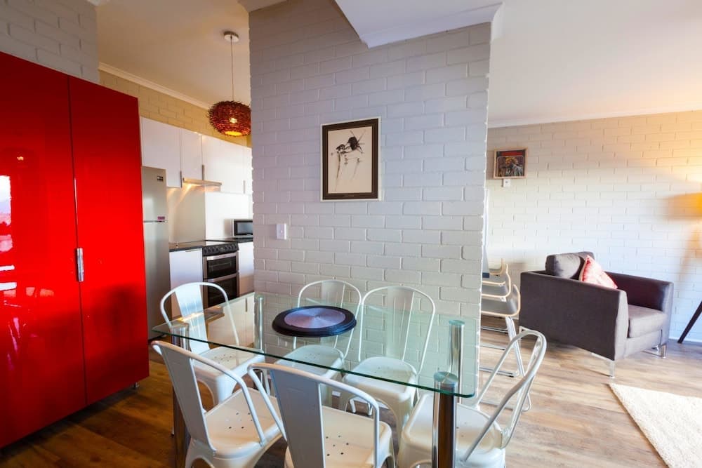 Summit 11 - Fabulous views and location