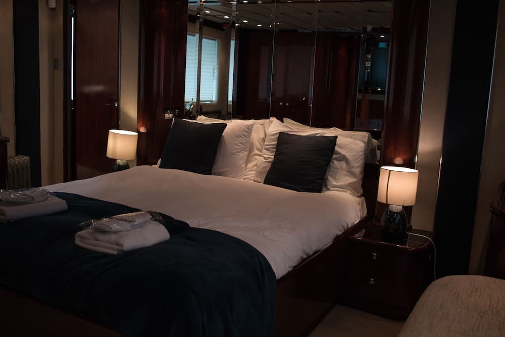 Absolute Pleasure Yacht