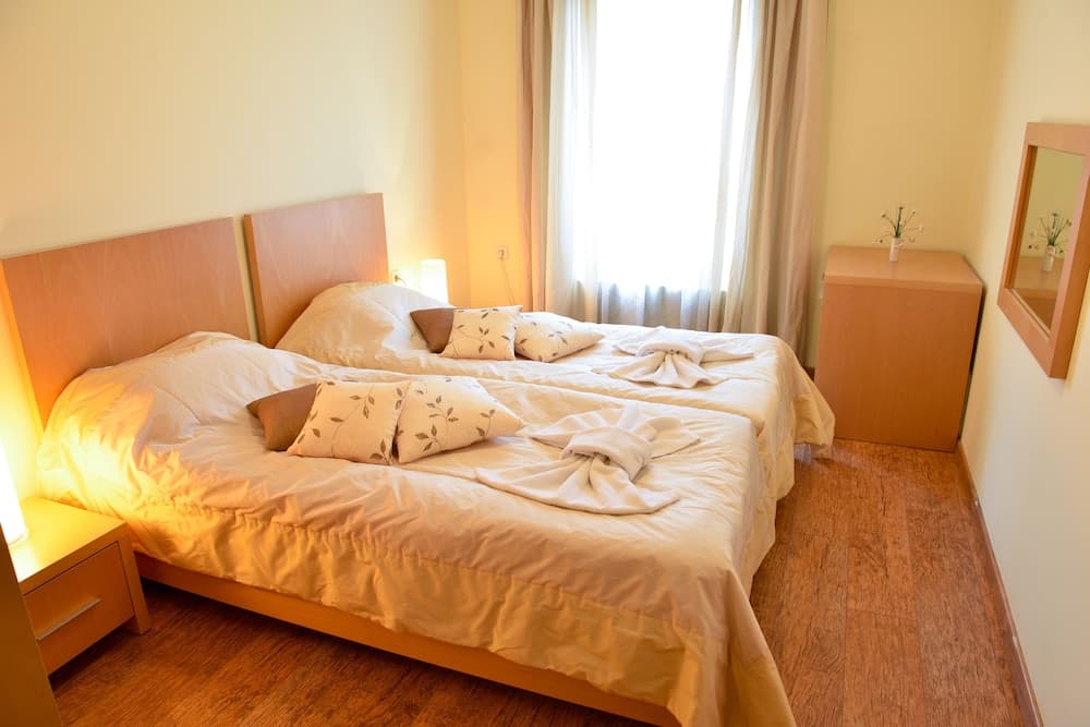 Bojur & Bojurland Apartment Complex