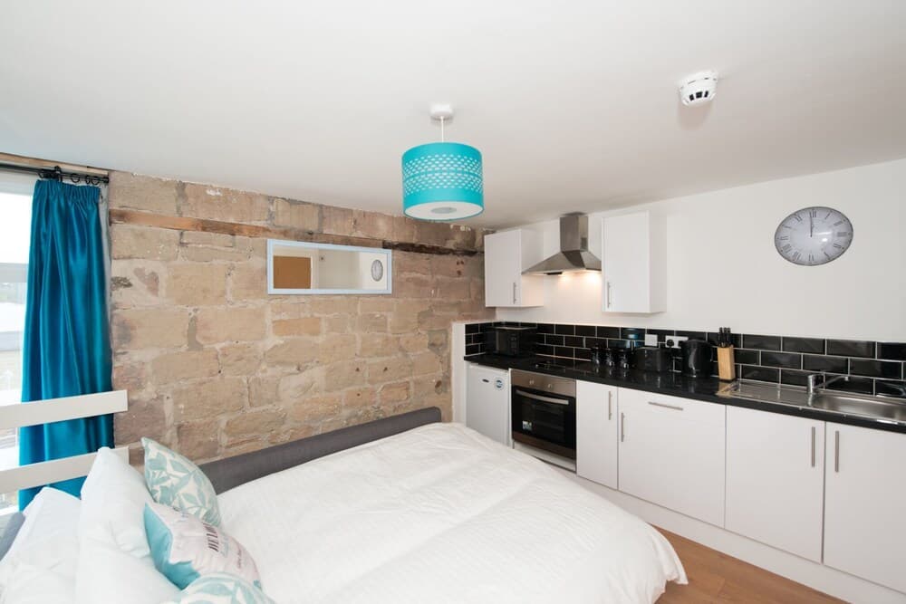 Kirkstall Bridge Apartments - 26