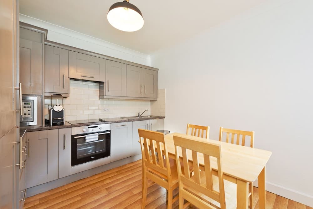 your place - Ballsbridge Court