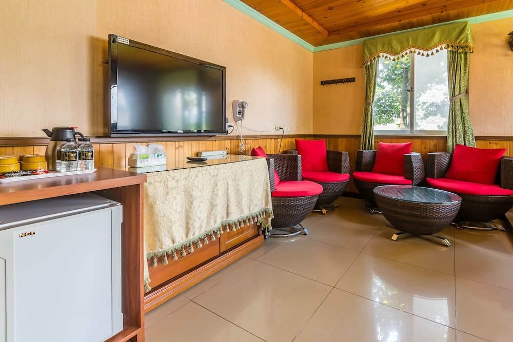 Kenting Maya House B&B