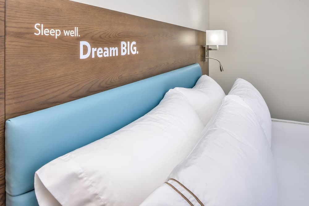 EVEN Hotel Pittsburgh Downtown by IHG