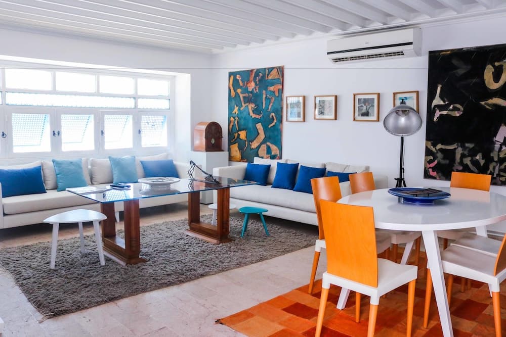 La Maison De L'artiste