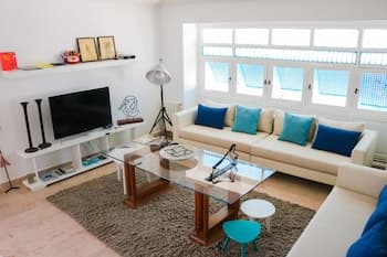 La Maison De L'artiste