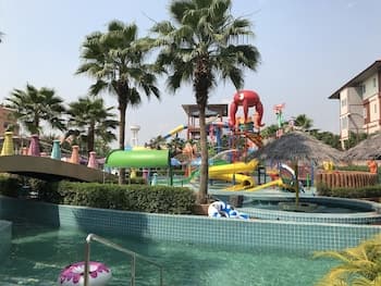 Usotel Waterland Hotel