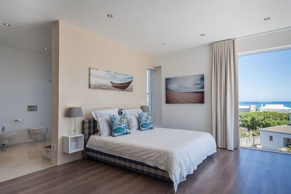 Greenways Beach House