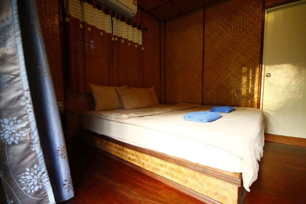 Koh Kood Neverland Beach Resort