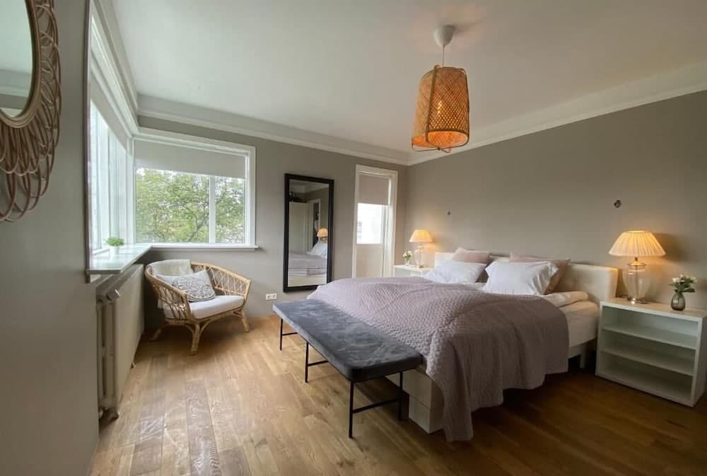 Embassy Apartments Downtown