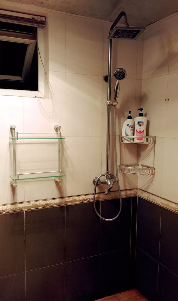 PM10 Youth Apartment