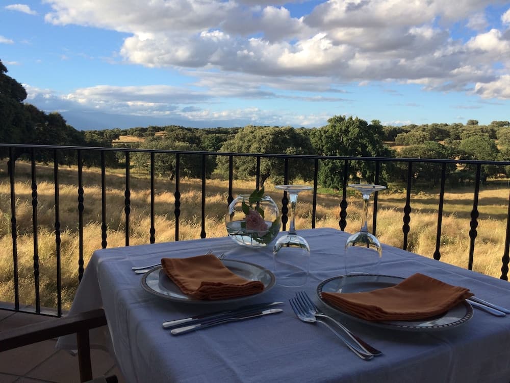 La Cerca Del Alcornoque