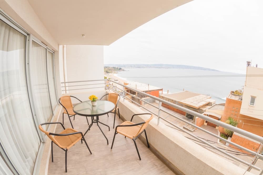 Oceana Suites Bellavista