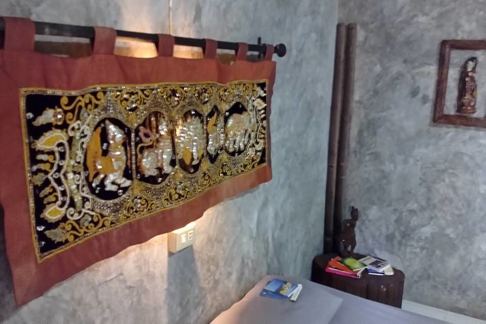 The Local Story Home Stay 1