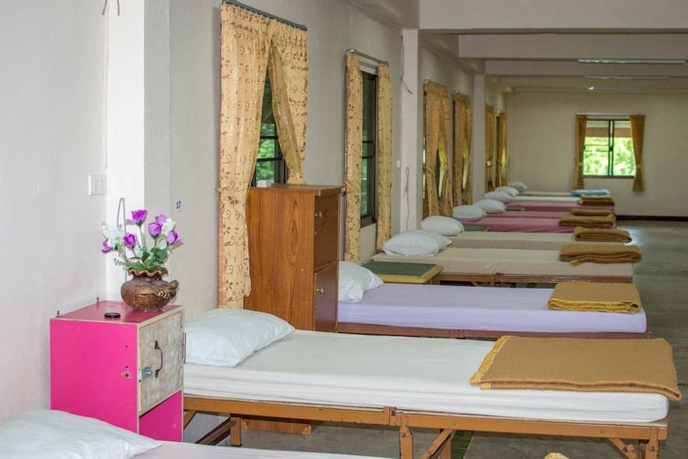 Pai Backpackers Paradise - Adults Only