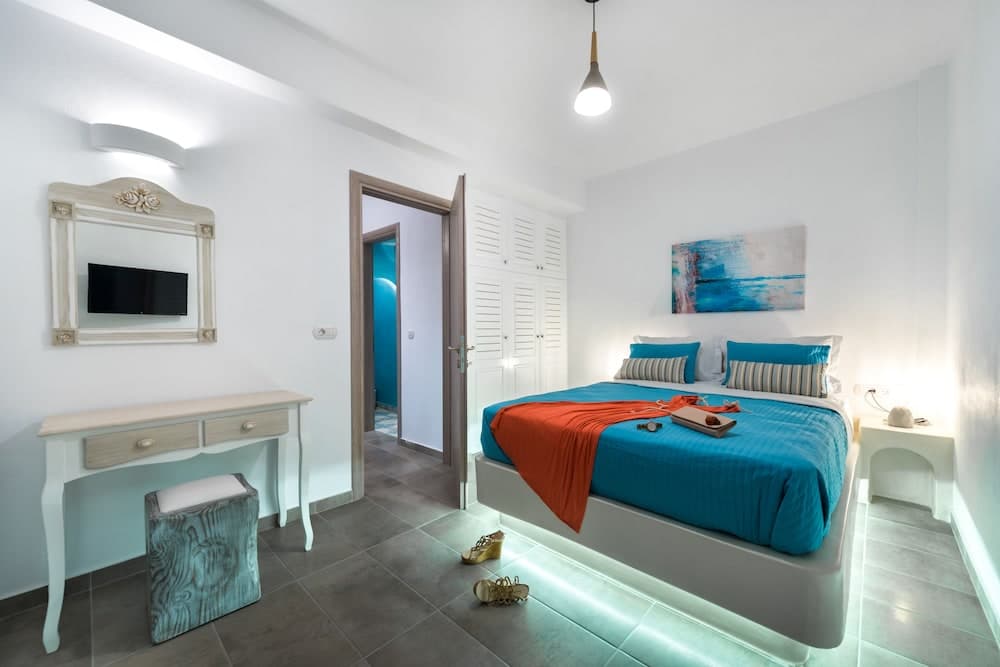 White Harmony Suites