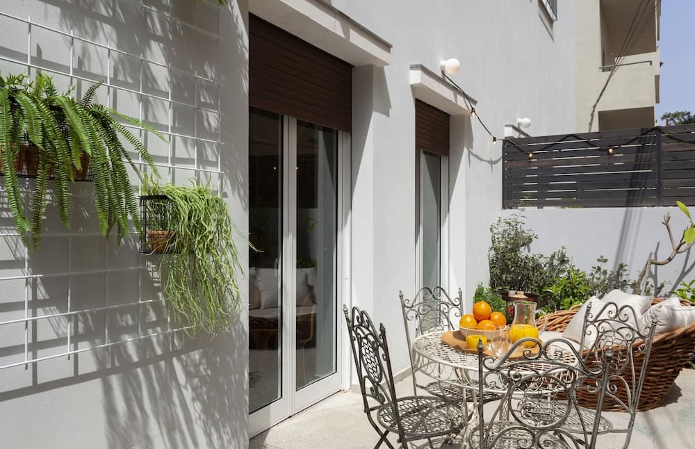 Mr. Katinsky - By TLV2GO