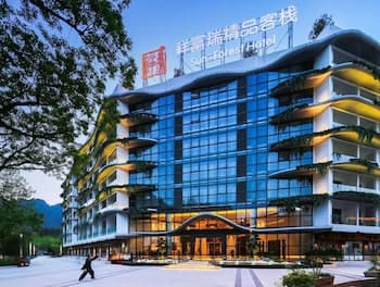 Sunforest Resort Hotel