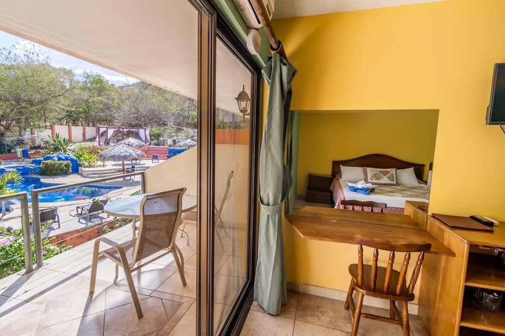 Villas Playa Hermosa Beach Hotel