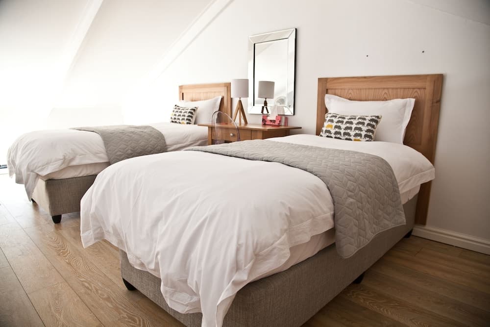 Denneboom Vineyards and Wildlife