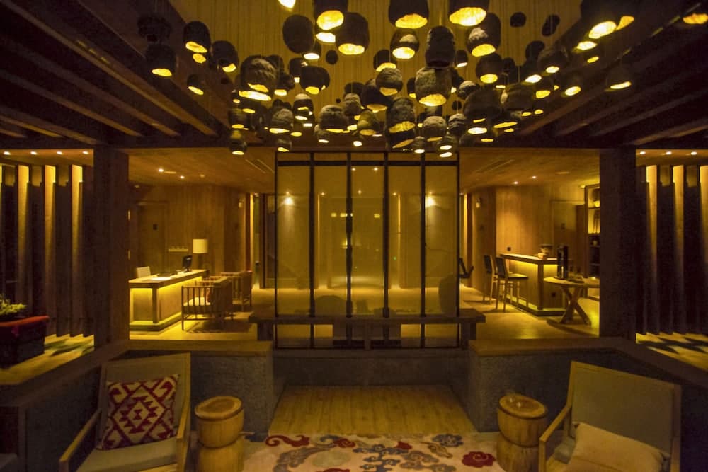 LUX Tea Horse Road Deqin Benzilan