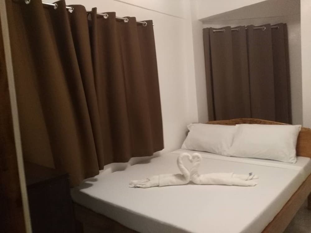 Zenith Inn & Resto Bar