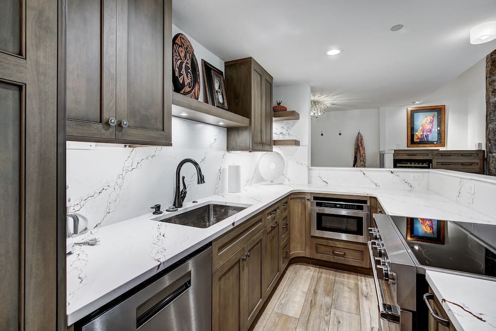 2 BR Next to Eagle River in the Heart of Vail by RedAwning - Save 20% on 7+ Nights!