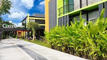 Green House Neo-Resotel - Hostel