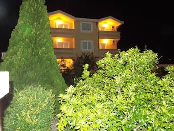 Apartments Old Olive