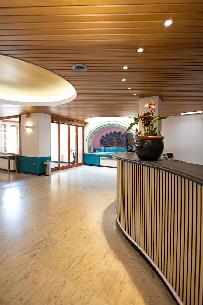 LVG Hotel Collection - Majestic