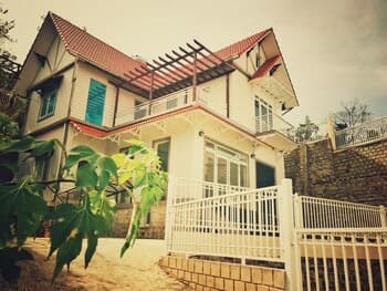 LeuLeu Mountain View Villa & Camping - Hostel