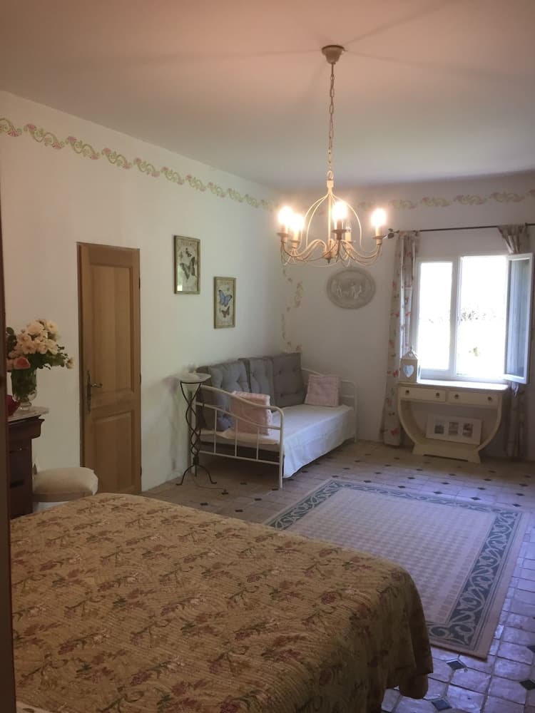 Bastide De Valvérane