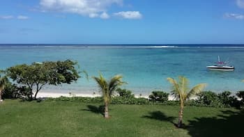 Villasun Seafront Apartment at Cap Ouest