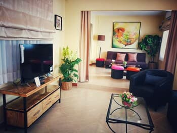 Teerada Boutique Place