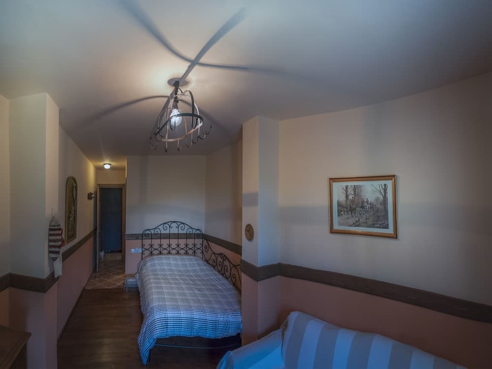 To Stefani tis Makrinas