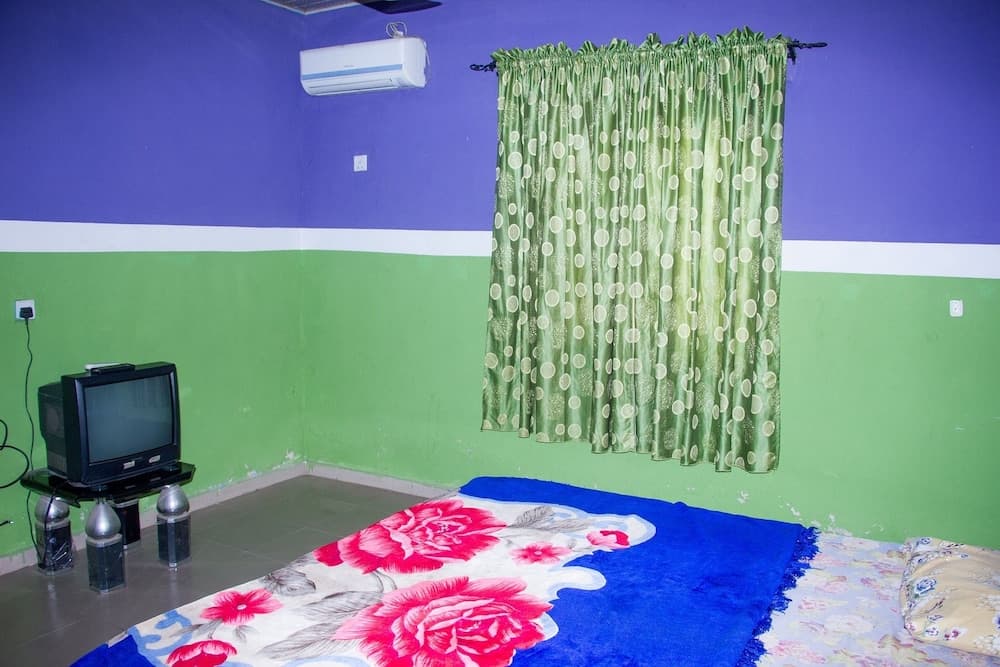 Exclusive Relaxation Place & Bar