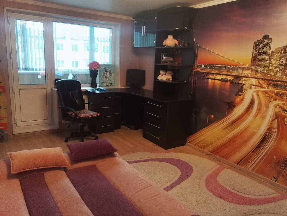 Apartments on Tolstogo 1