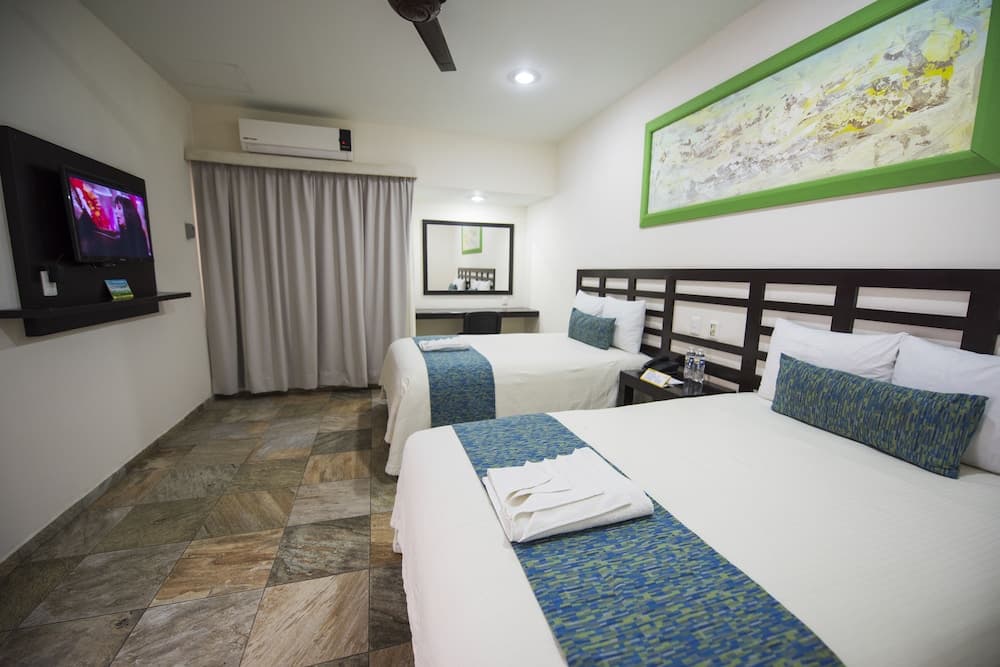 Hotel Andiroba Palace