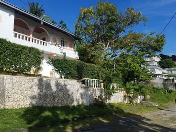 The Cozy Family Inn Guesthouse