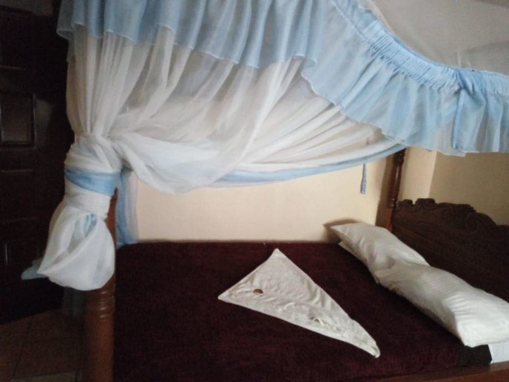 Pristine Paradise Hotel