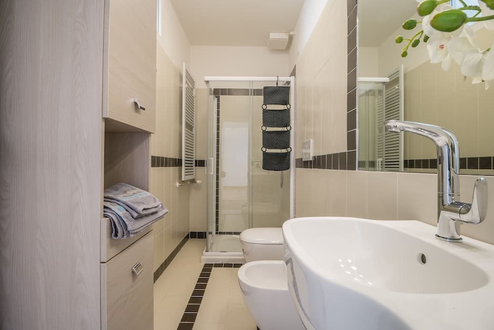 Padova Tower City & Hills View Libeccio